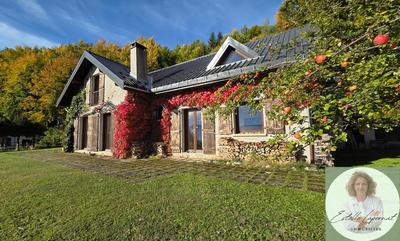 Maison - 180 m² - 9 pièces