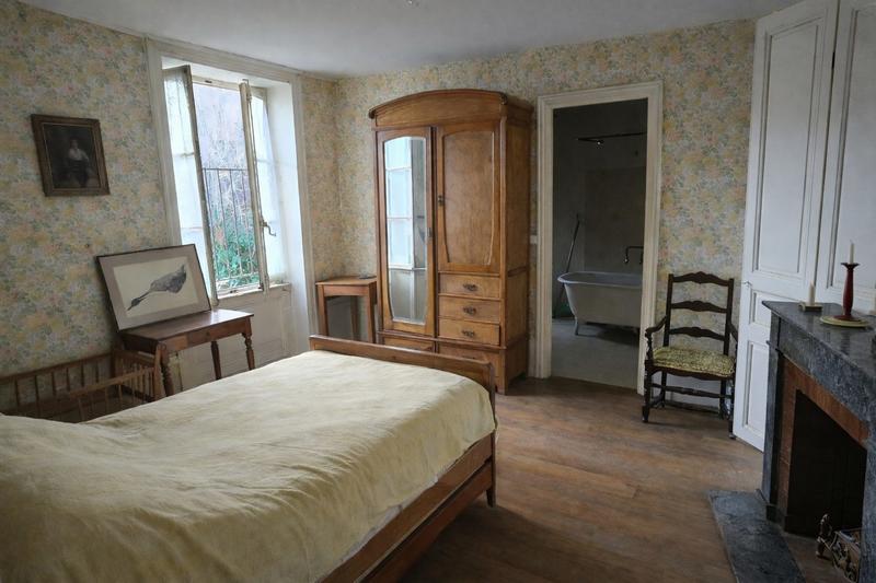 Maison ancienne - 200 m² - 12 pièces