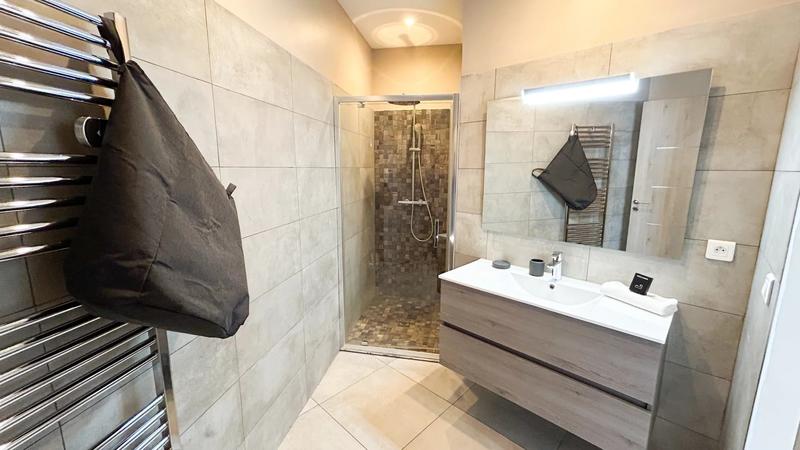 Appartement - 126 m² - 5 pièces