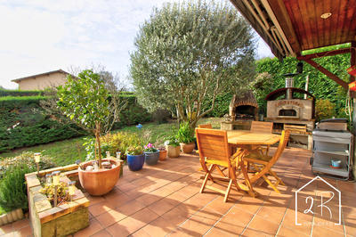 Maison - 102 m² - 5 pièces