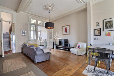 Maison - 196 m² - 6 pièces