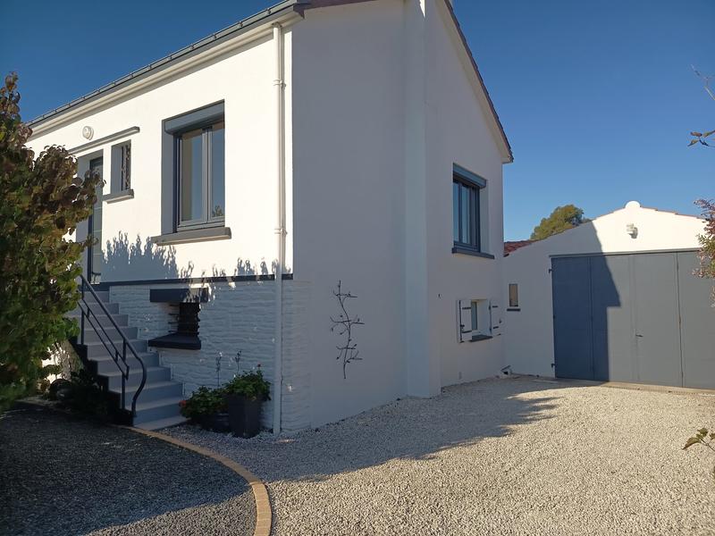 Maison - 207 m² - 6 pièces