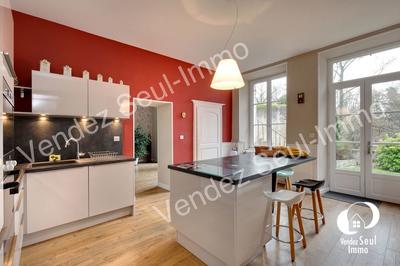 Maison de maîtres - 240 m² - 7 pièces