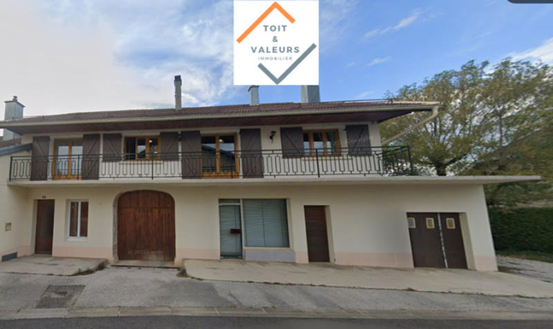 Maison - 198 m² - 8 pièces