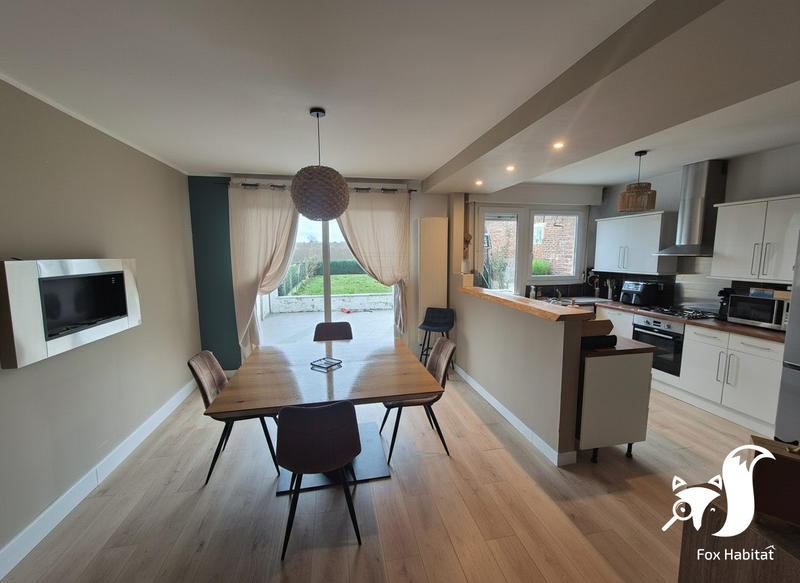 Maison - 93 m² - 6 pièces