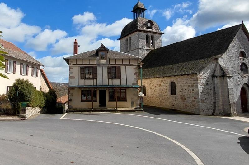 Maison - 220 m² - 8 pièces