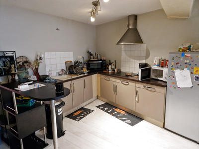 Appartement - 85 m² - 4 pièces