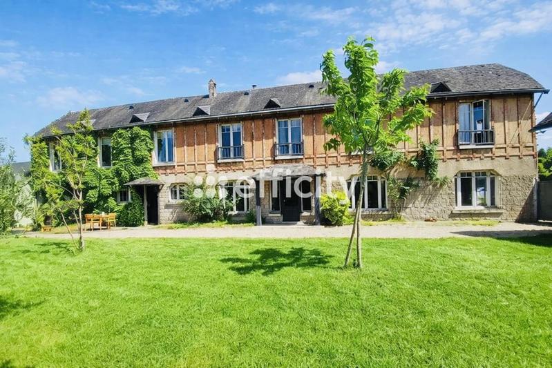 Maison - 246 m² - 10 pièces