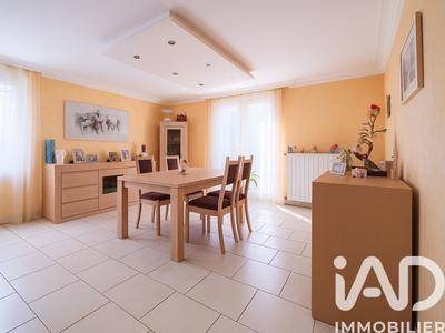 Maison - 196 m² - 6 pièces