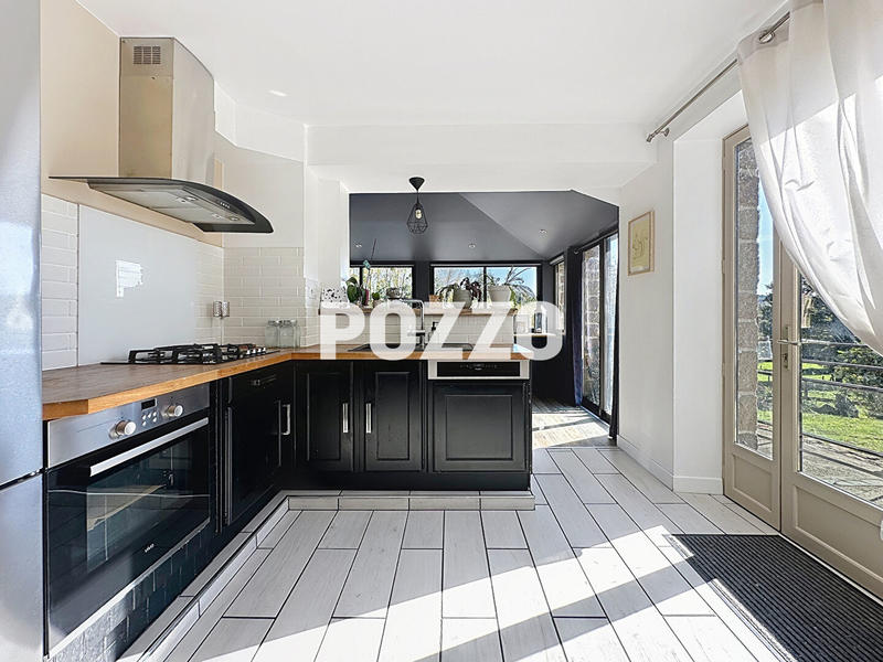 Maison - 153 m² - 7 pièces