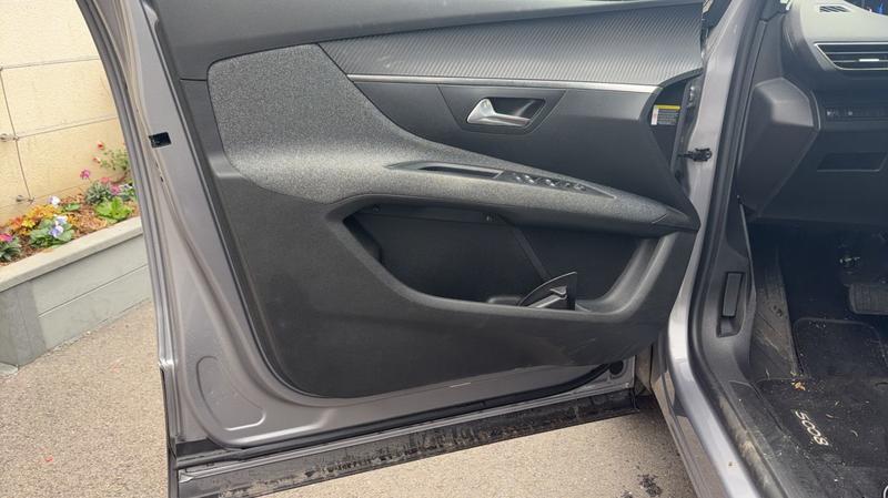 Peugeot 5008 1.5 Bluehdi 130.0 Active Pack - 7 places Automatique