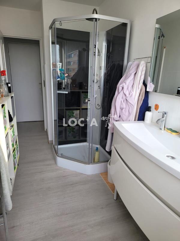 Appartement - 70 m² - 3 pièces