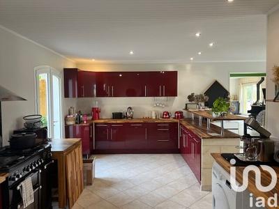 Maison - 250 m² - 6 pièces