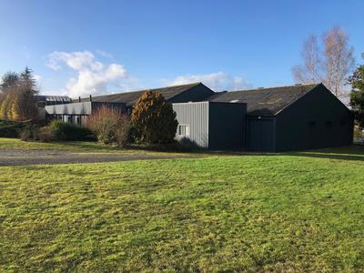 Local commercial - 1 460 m² - 5 pièces