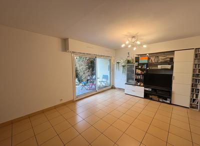 Appartement - 94 m² - 5 pièces