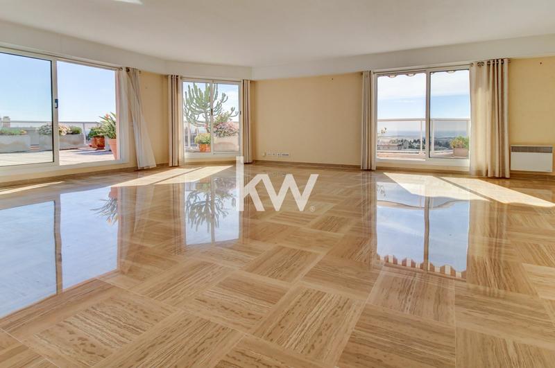 Appartement - 134 m² - 4 pièces