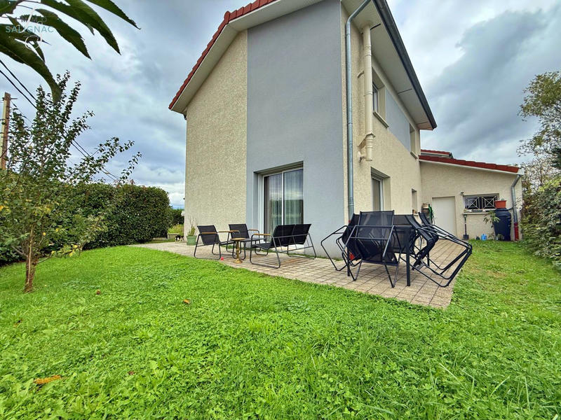 Maison - 97 m² - 4 pièces