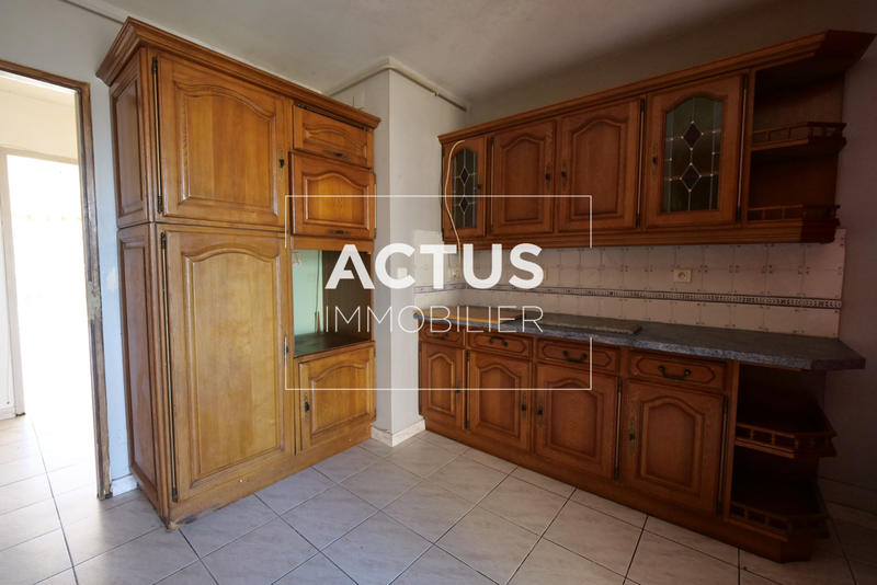 Appartement - 117 m² - 6 pièces