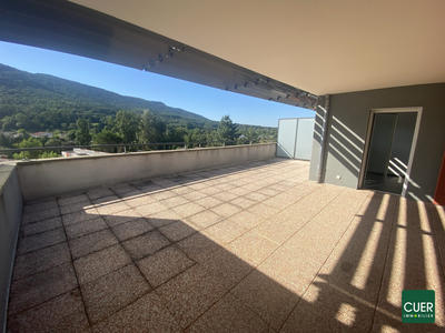 Appartement - 87 m² - 4 pièces