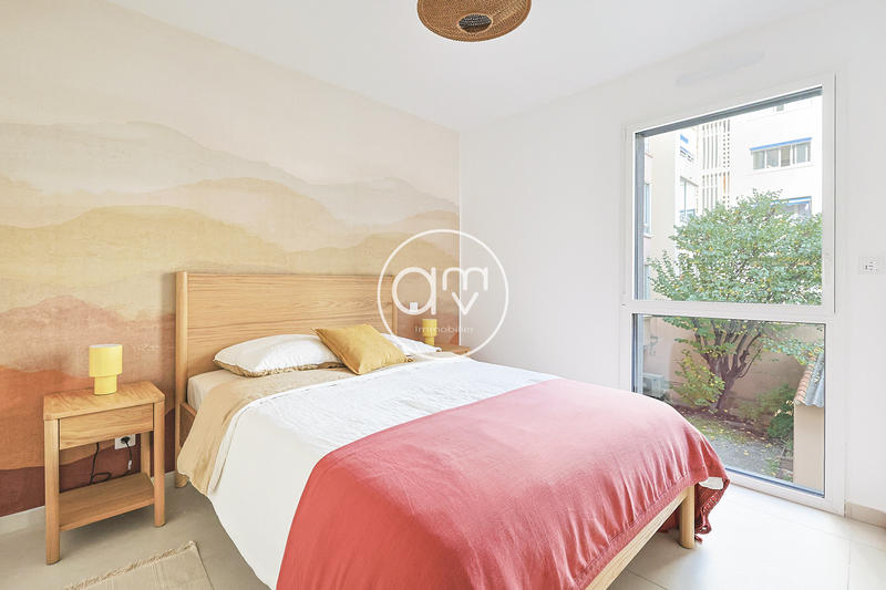 Appartement - 80 m² - 4 pièces