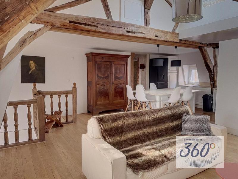 Appartement - 118 m² - 2 pièces