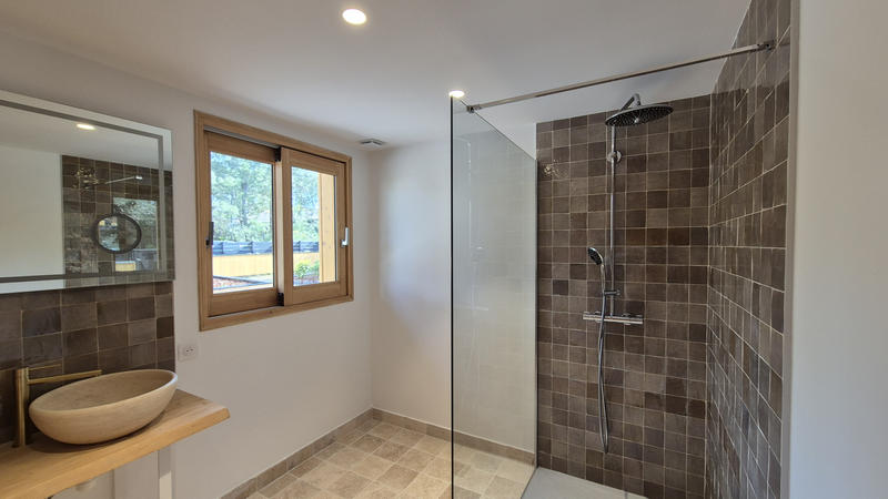 Maison - 190 m² - 8 pièces