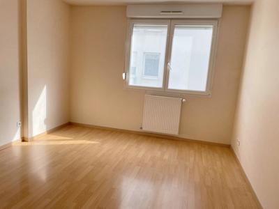 Appartement - 92 m² - 4 pièces