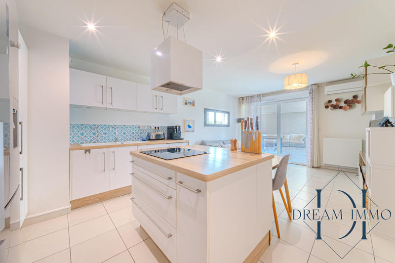 Appartement - 77 m² - 4 pièces