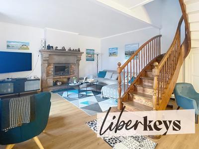 Maison de ville - 151 m² - 7 pièces