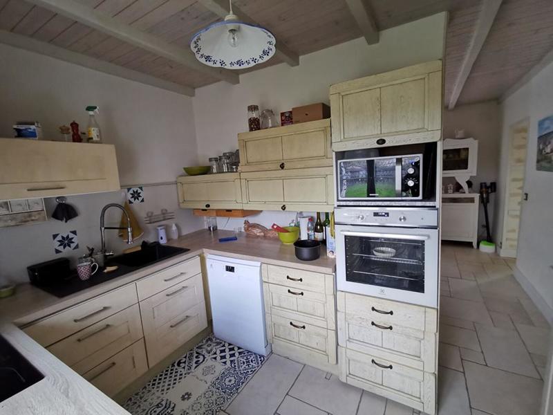 Maison - 313 m² - 10 pièces