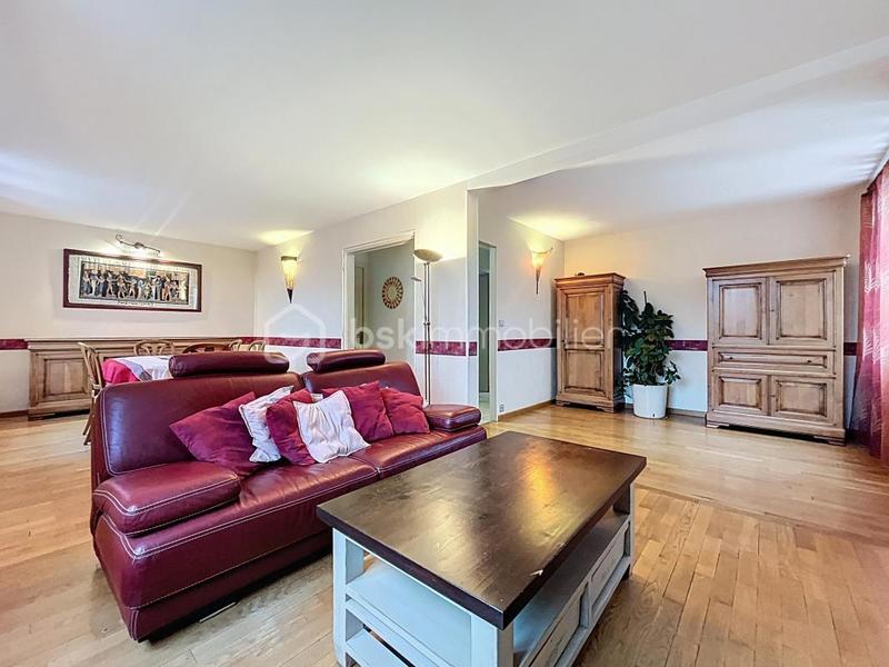 Maison - 150 m² - 7 pièces