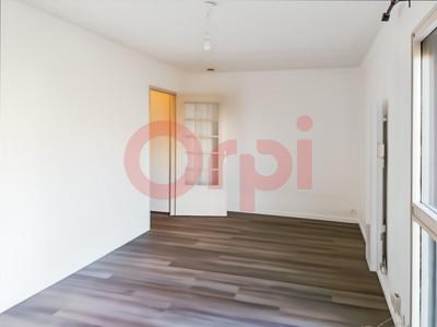 Studio - 28 m² - 1 pièce