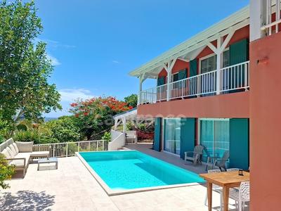 Villa - 196 m² - 4 pièces