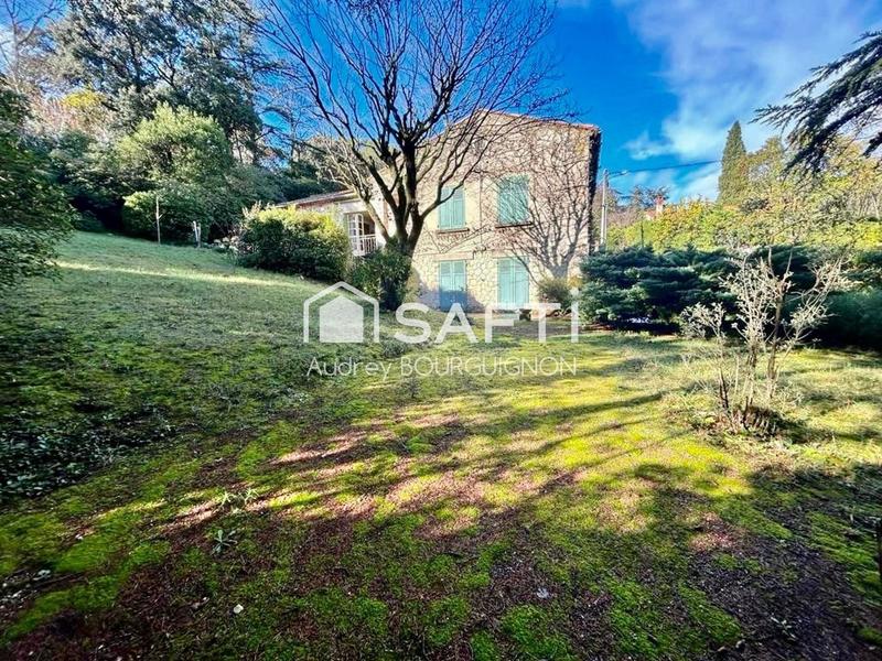 Maison - 120 m² - 7 pièces