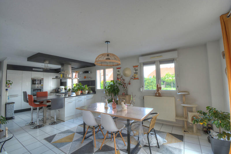 Appartement - 90 m² - 4 pièces