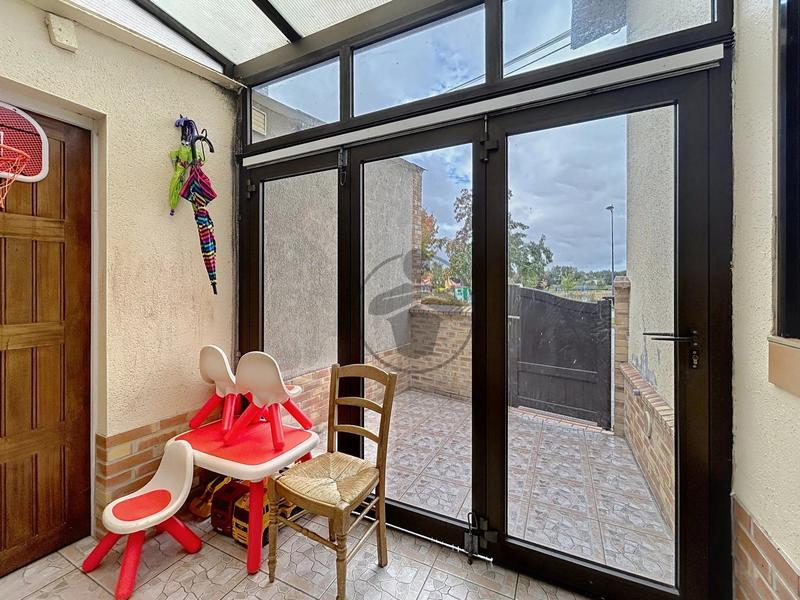 Maison - 93 m² - 5 pièces