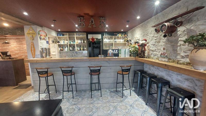 Local commercial - 216 m²