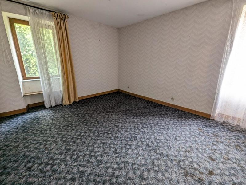 Maison - 327 m² - 10 pièces