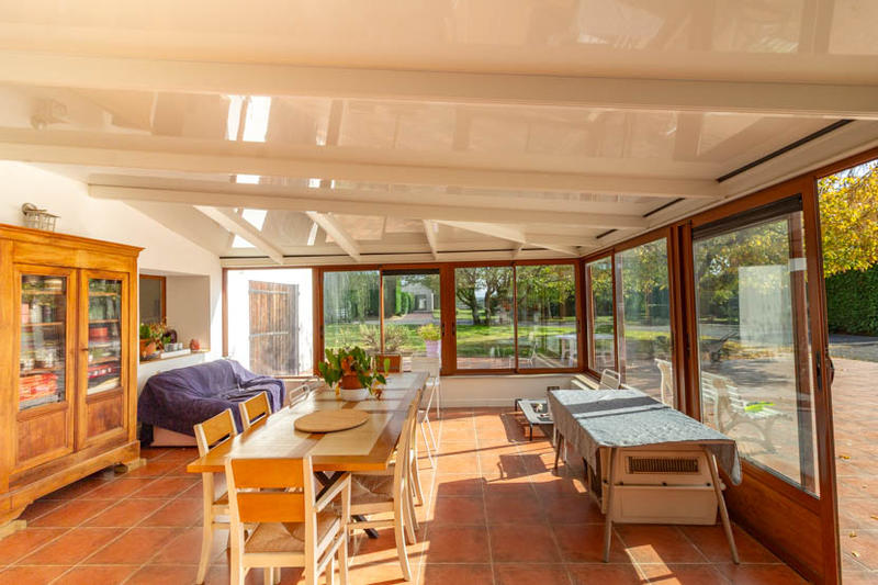 Maison - 300 m² - 8 pièces