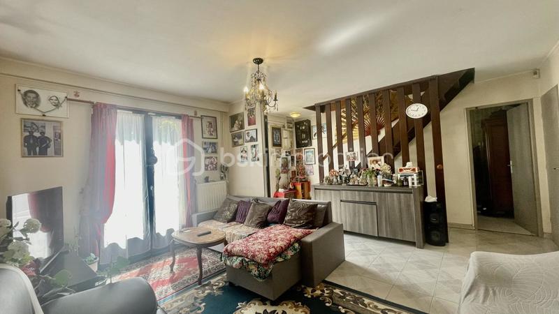 Maison traditionnelle - 97 m² - 5 pièces