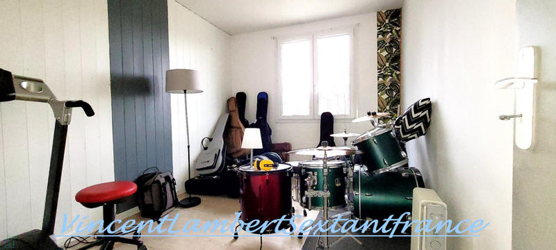 Maison - 185 m² - 8 pièces