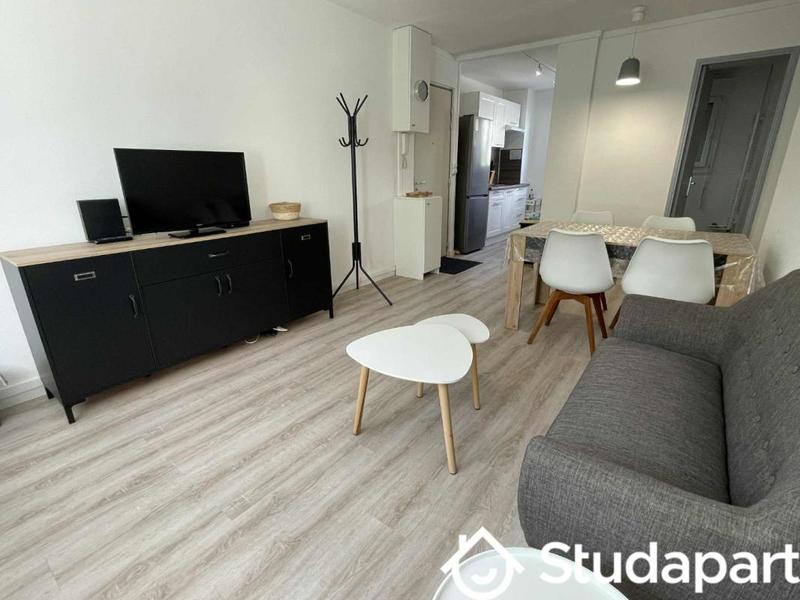 Chambre - 11 m² - 1 pièce