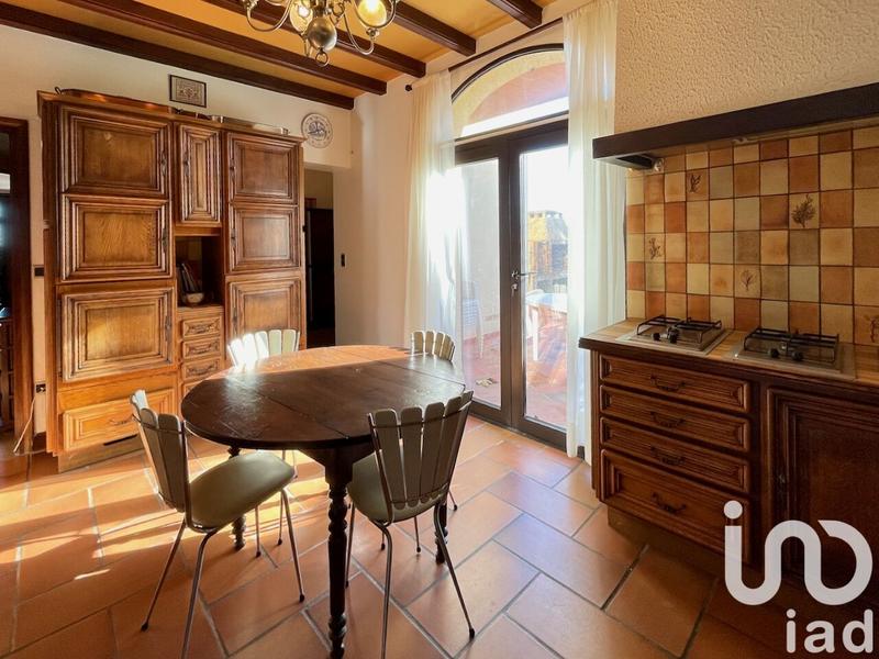 Maison - 276 m² - 9 pièces