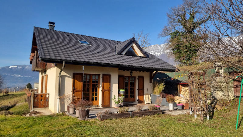 Maison - 110 m² - 4 pièces