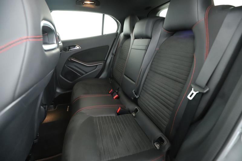 Mercedes Gla 200 Fascination 7g-Dct 156 ch