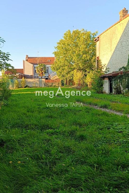 Maison - 247 m² - 11 pièces