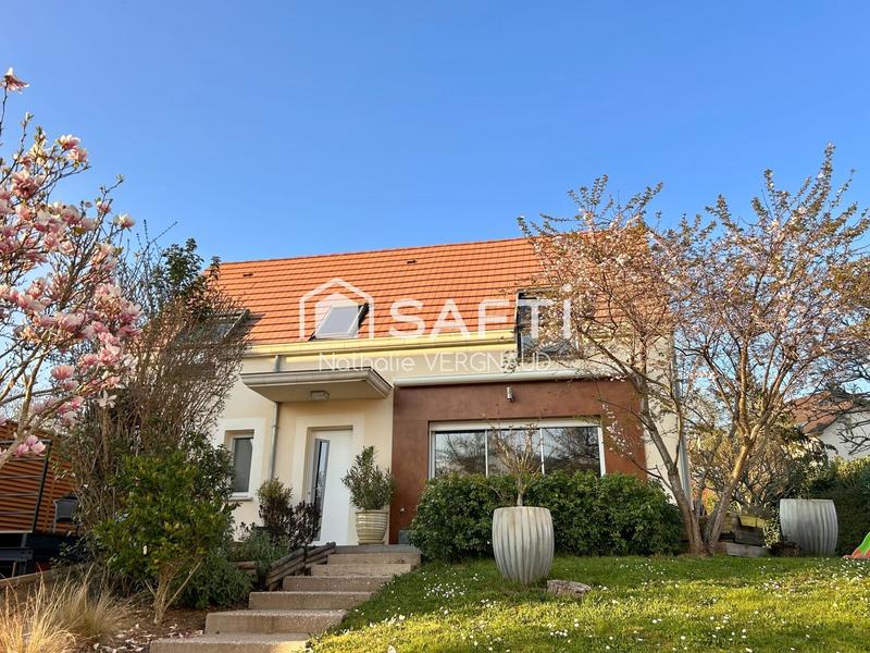 Maison - 107 m² - 5 pièces