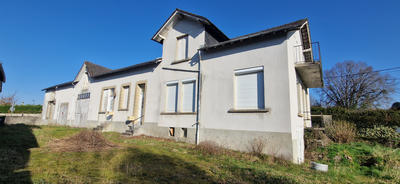 Maison - 220 m² - 7 pièces