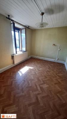 Maison - 170 m² - 8 pièces