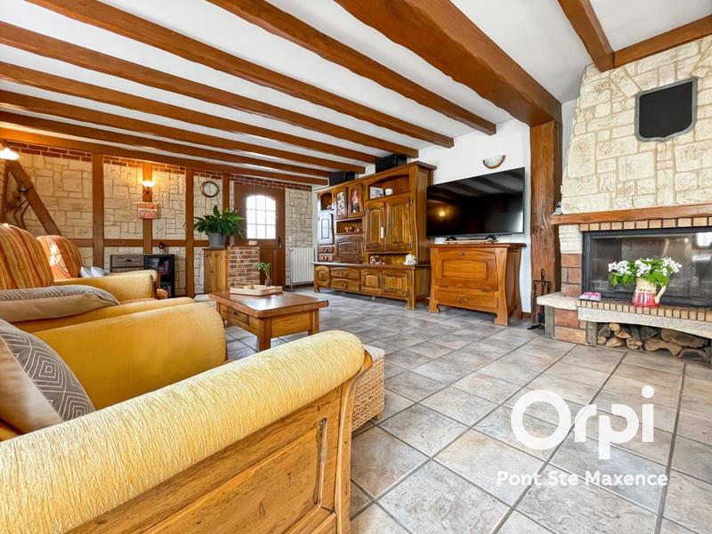 Maison - 218 m² - 6 pièces